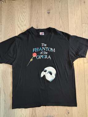 Vintage 90s The Phantom of the Opera Musical Promo Graphic T-Shirt